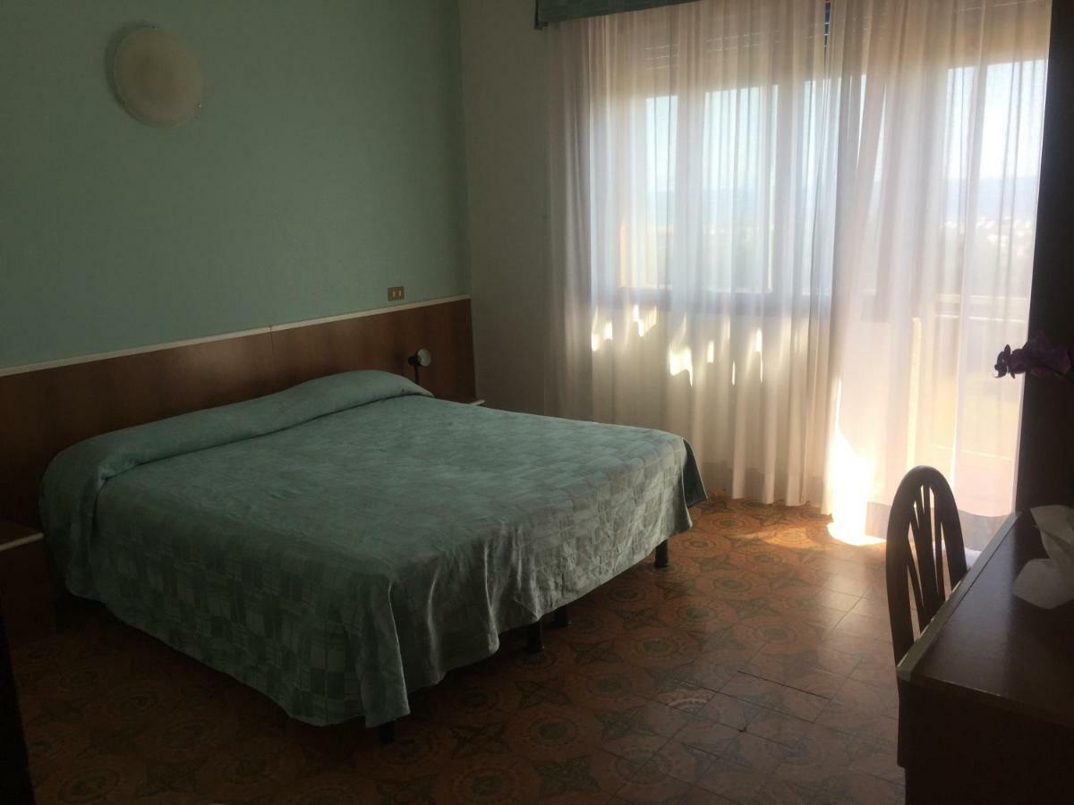 Hotel Margherita Sottomarina Exterior photo